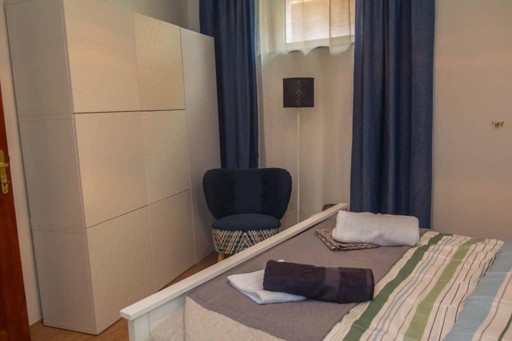 Teubel Apartman 2 Szekesfehervar Exterior foto