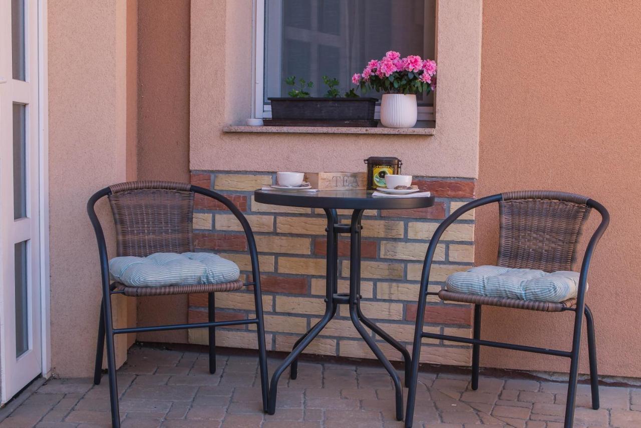 Teubel Apartman 2 Szekesfehervar Exterior foto